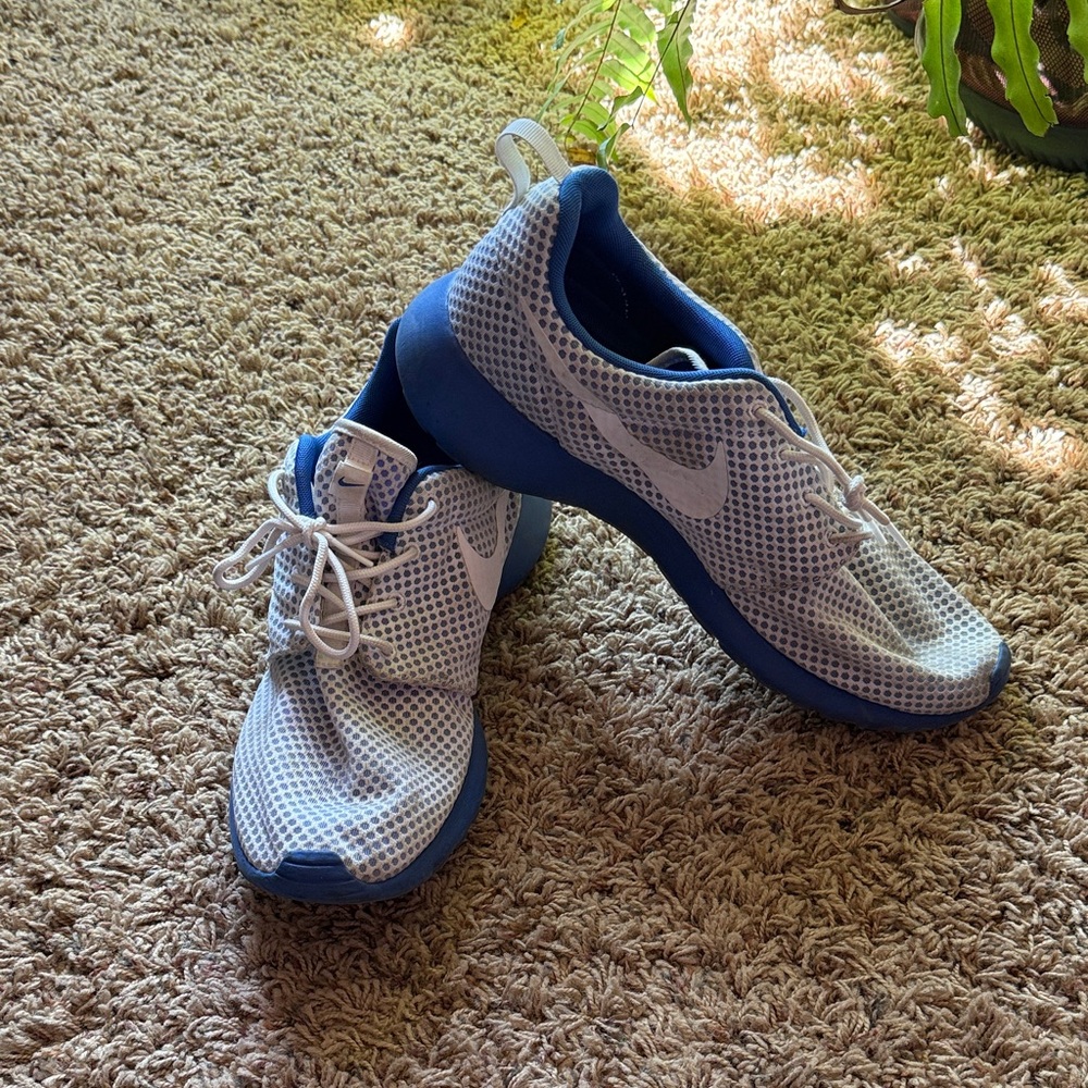 Nike White and Blue Athletic Shoes